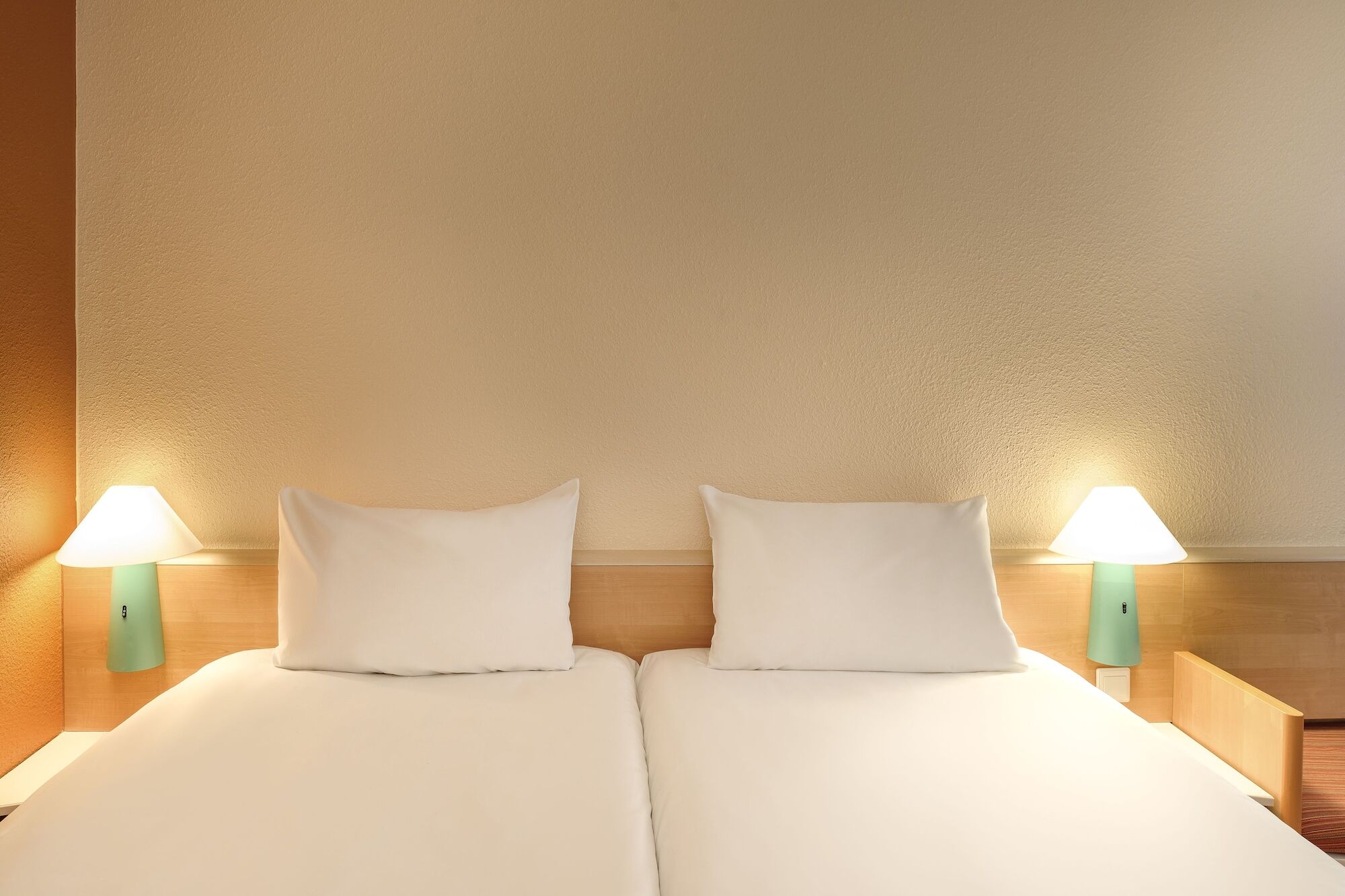 Ibis Sion Hotel Exterior foto